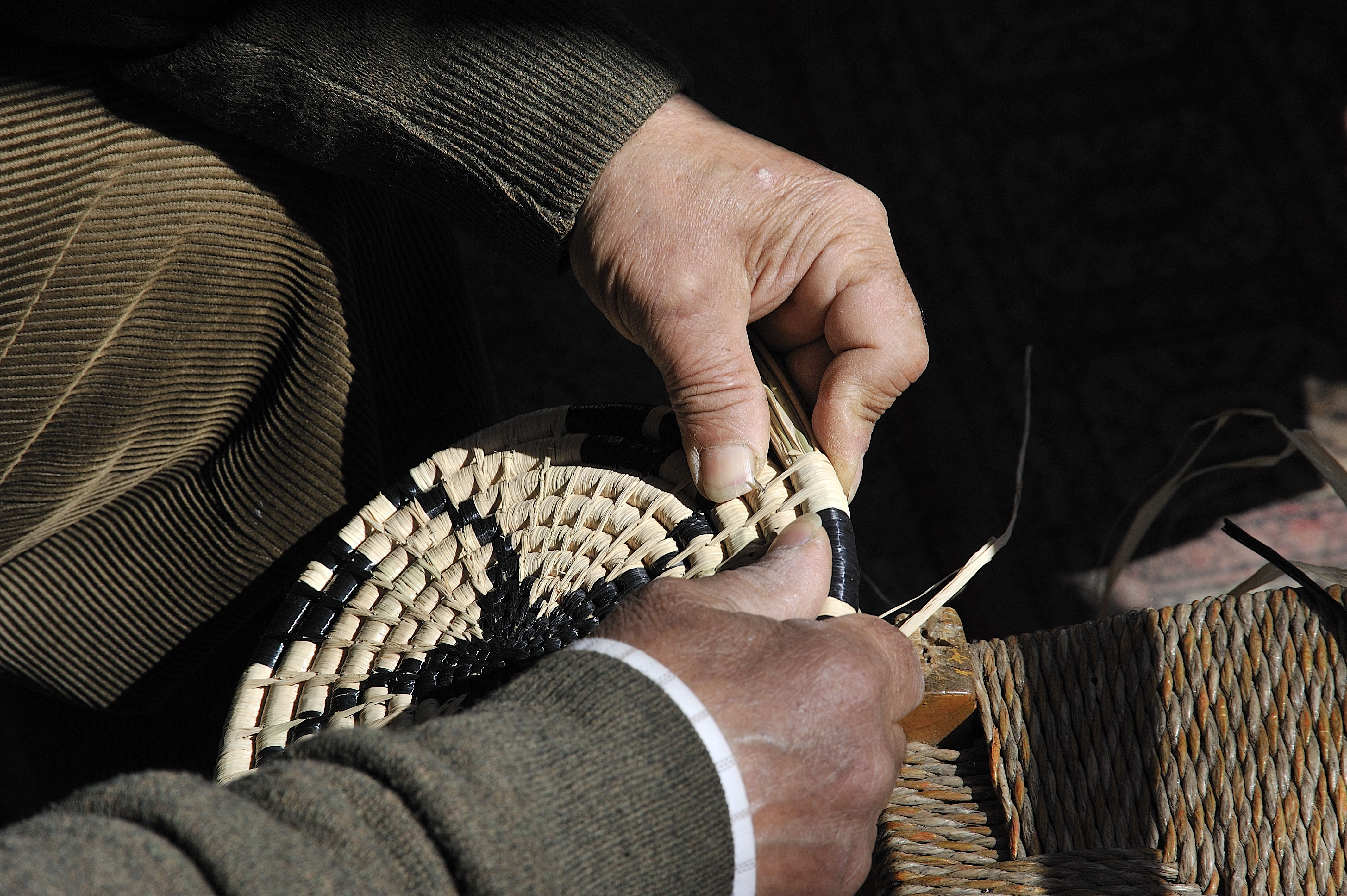 Visualizza la notizia: Art of basket weaving