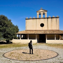 San Sisinnio, la chiesa campestre