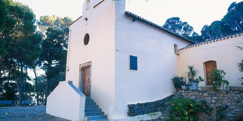 Chiesa del Carmine, facciata e veduta laterale