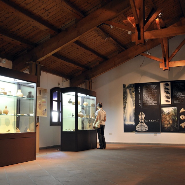 Hall of the archaeological museum