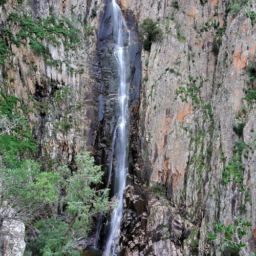Muru Mannu, la cascata nella sua interezza