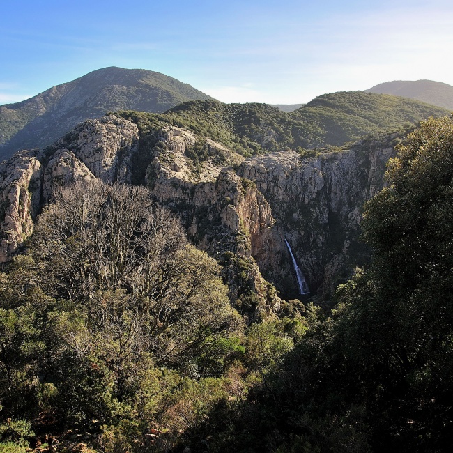 Piscina Irgas waterfall, panoramic view of the area