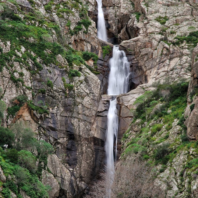 Sa Spendula waterfall, high part of the waterfall